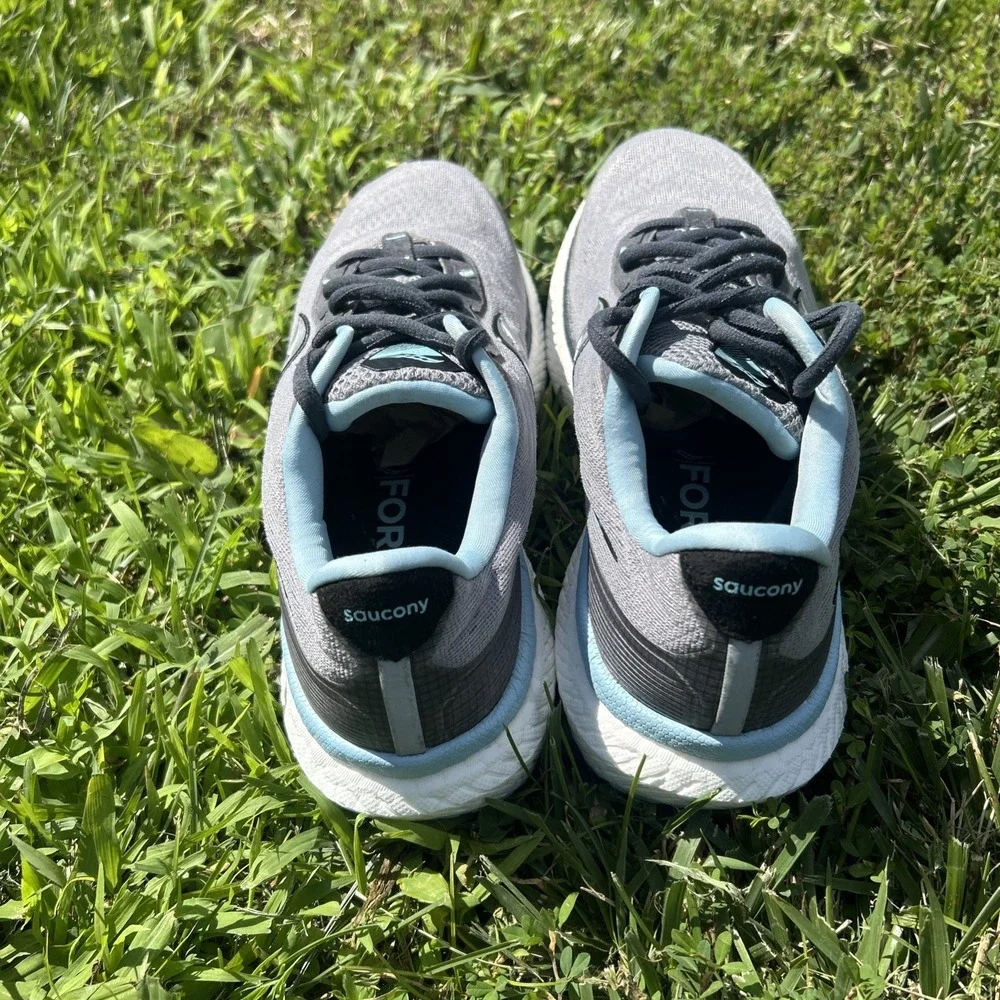 Saucony Triumph Teal Grey Athletic running jogging‎ shoes size 10 women